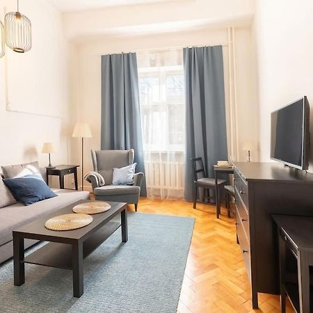 Wyjatkowy Apartament Na Rynku Вроцлав Экстерьер фото