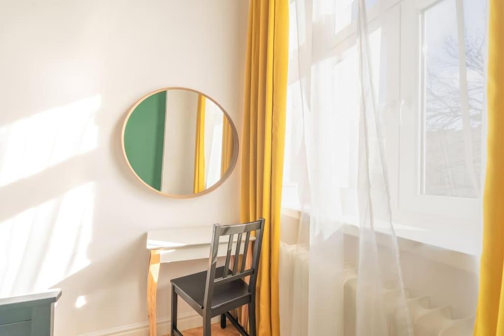 Wyjatkowy Apartament Na Rynku Вроцлав Экстерьер фото